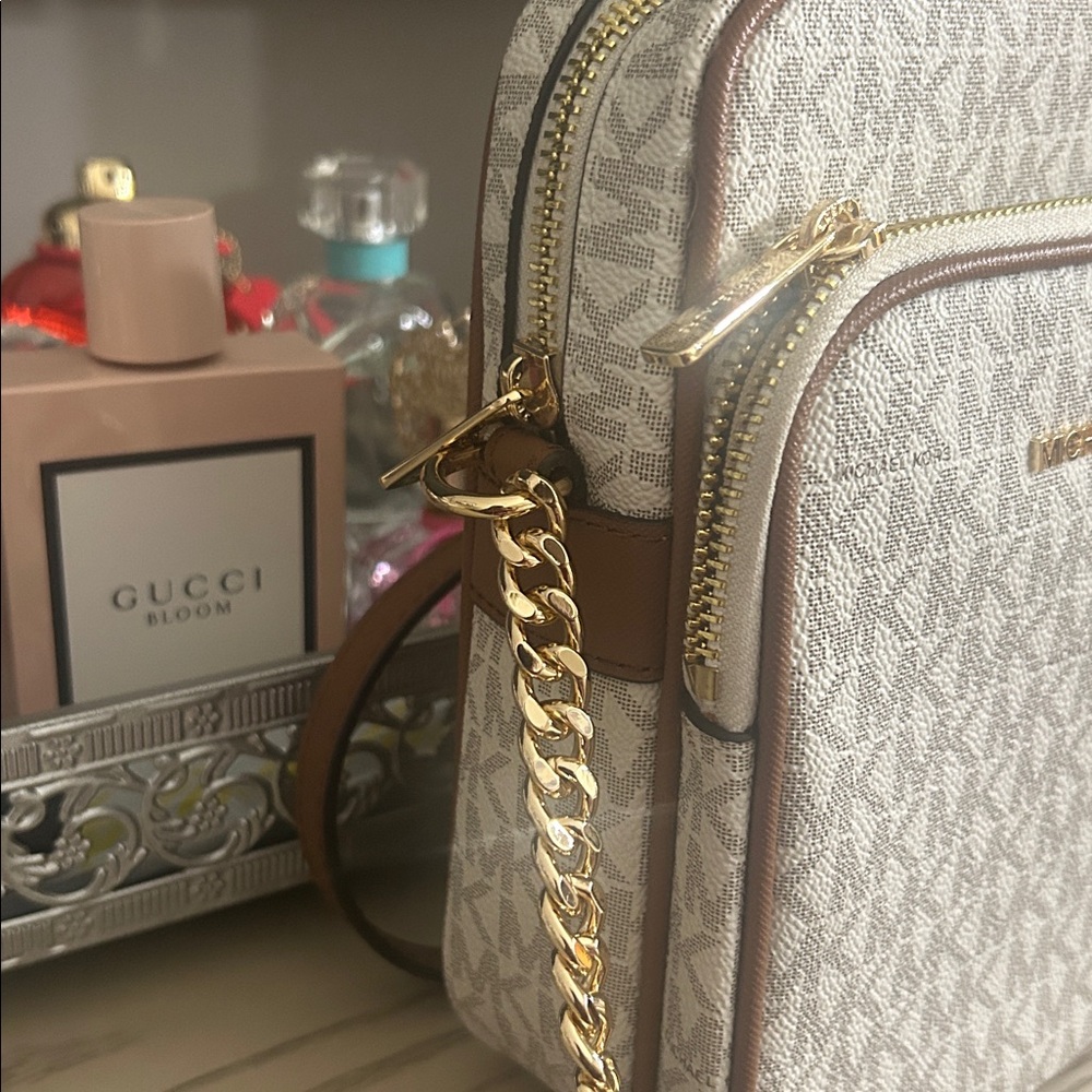 New Michael Kors Cream and Brown Crossbody Bag - Picture 5 of 12